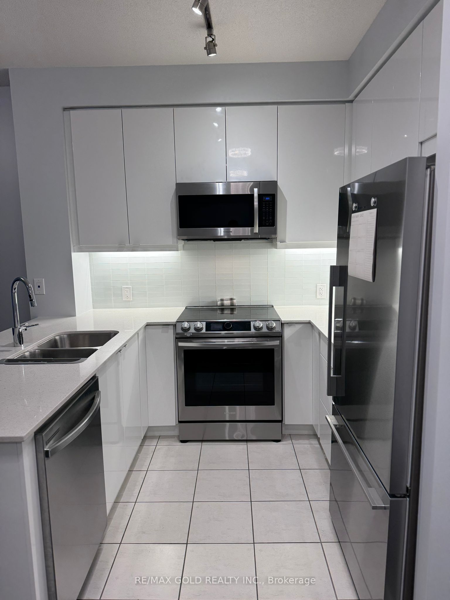 50 Thomas Riley Road 514 Property Photo 6