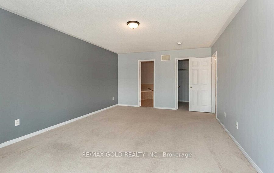 20 Owens Road Property Photo 11