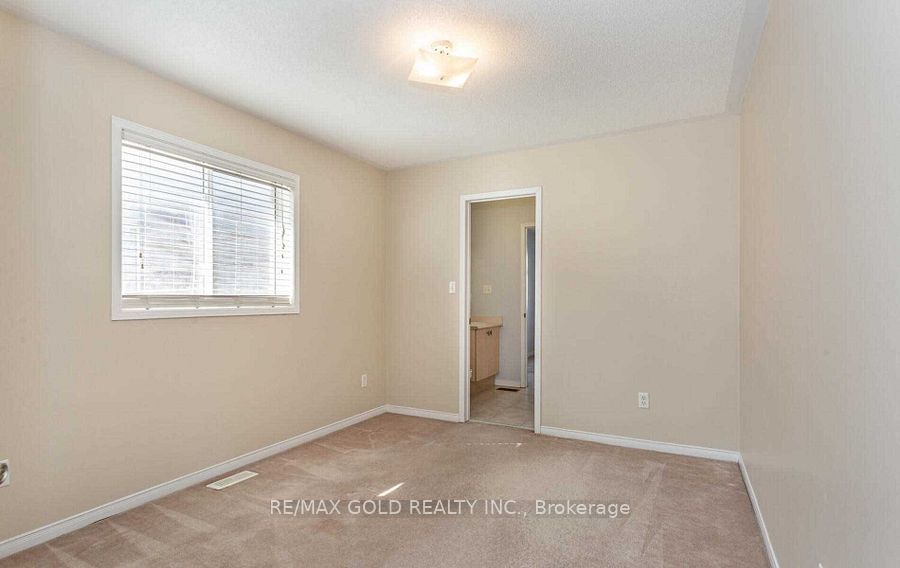 20 Owens Road Property Photo 15