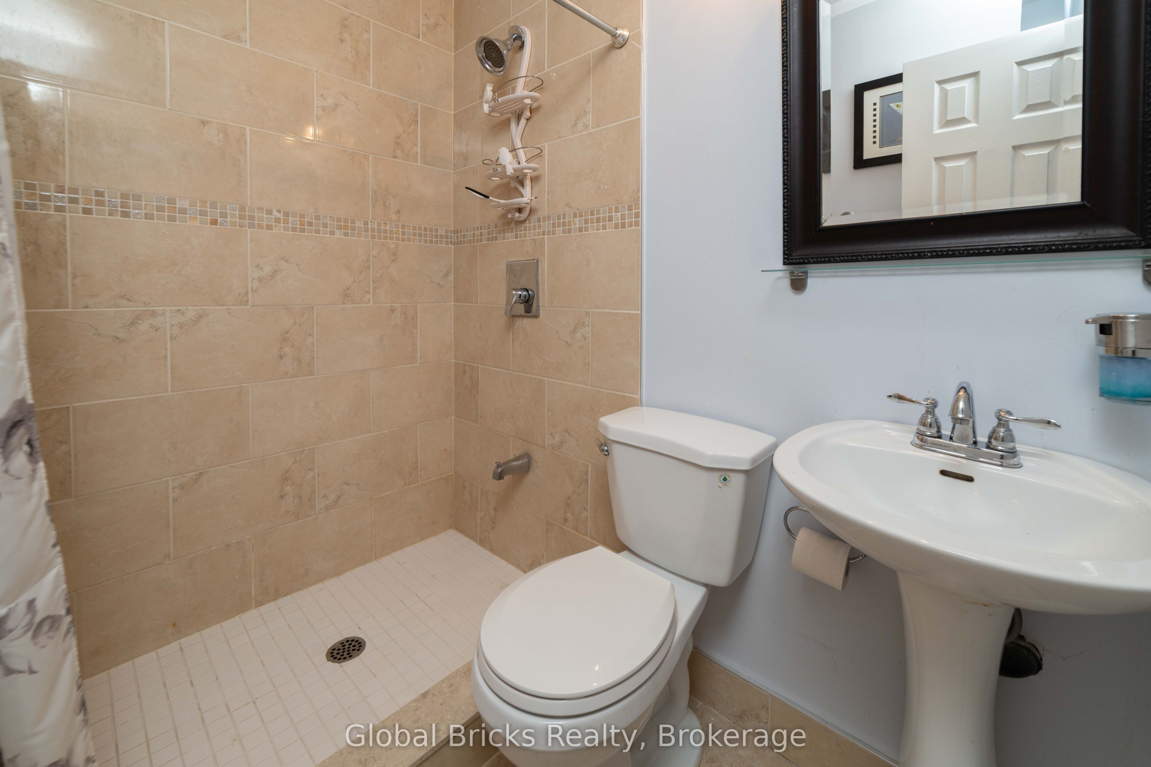 2936 Windjammer Road Property Photo 6