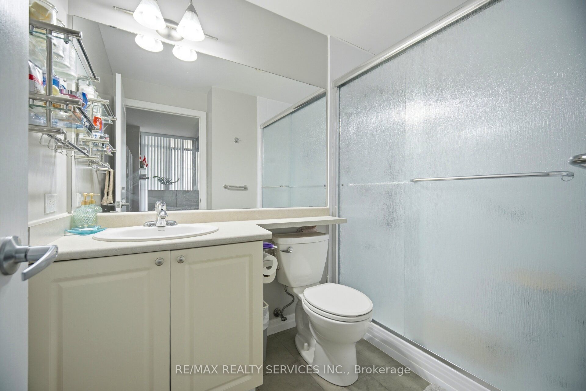 225 Webb Drive 810 Property Photo 22