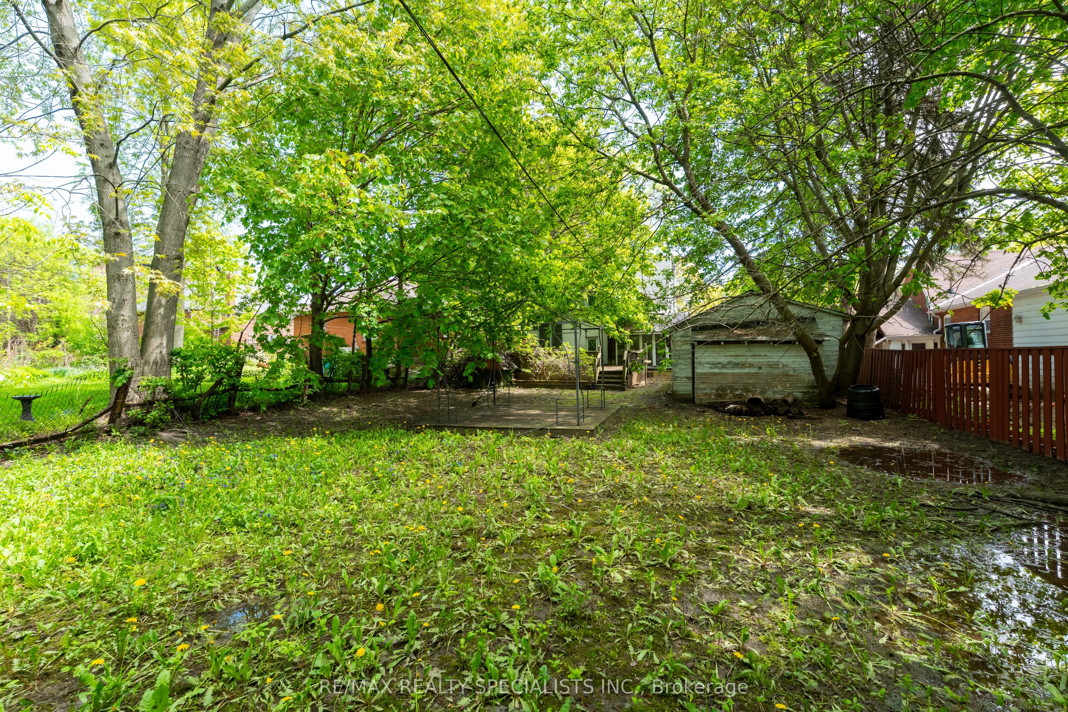 4 Elton Crescent Property Photo 11