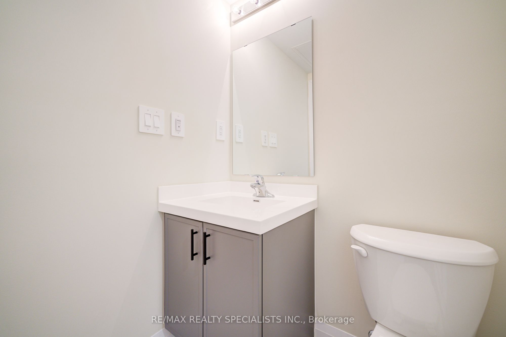 1573 Rose Way 108 Property Photo 25