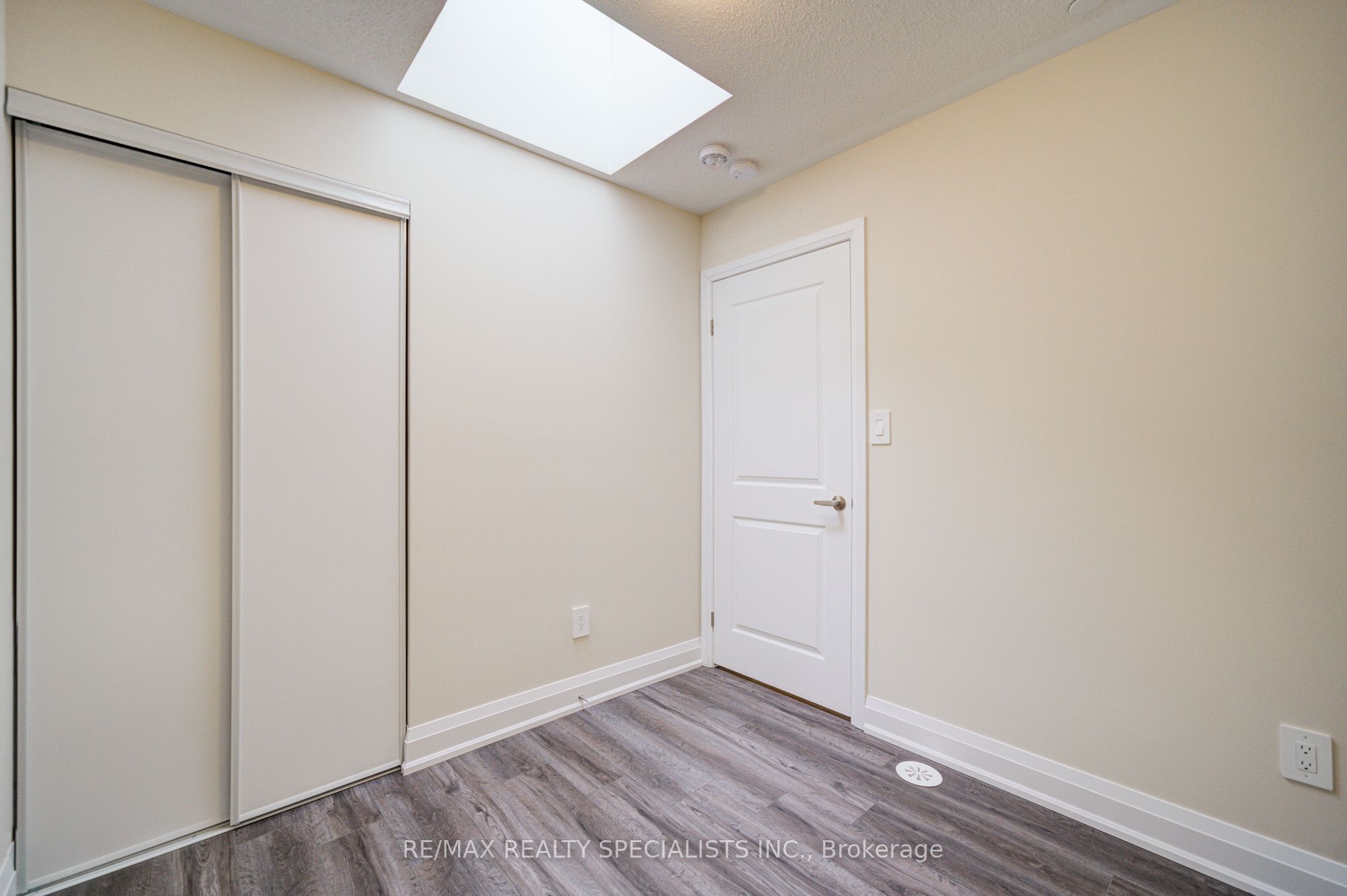 1573 Rose Way 108 Property Photo 30