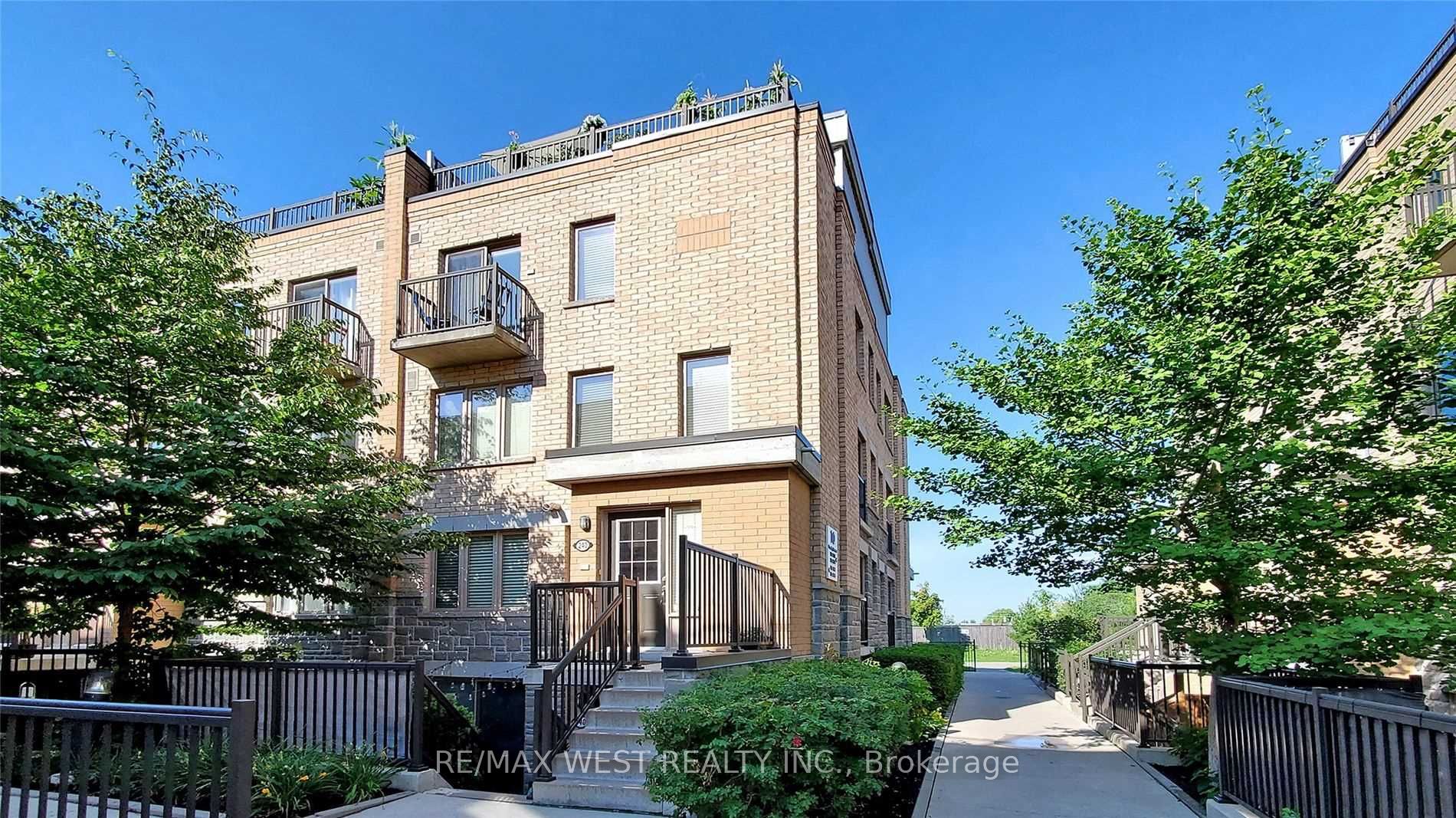 10 Foundry Avenue 240 Property Photo 1