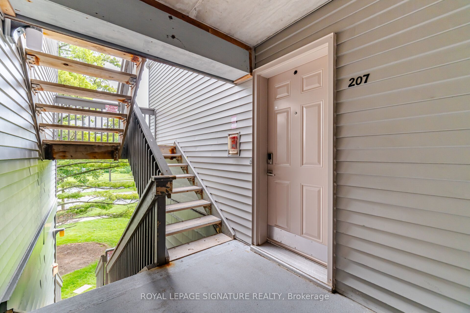 2020 Cleaver Avenue 207 Property Photo 4