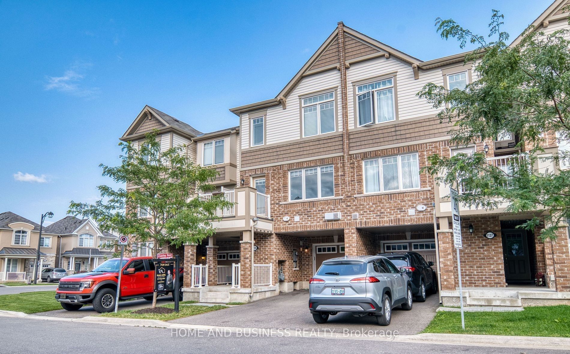 1135 Duignan Crescent Property Photo 1
