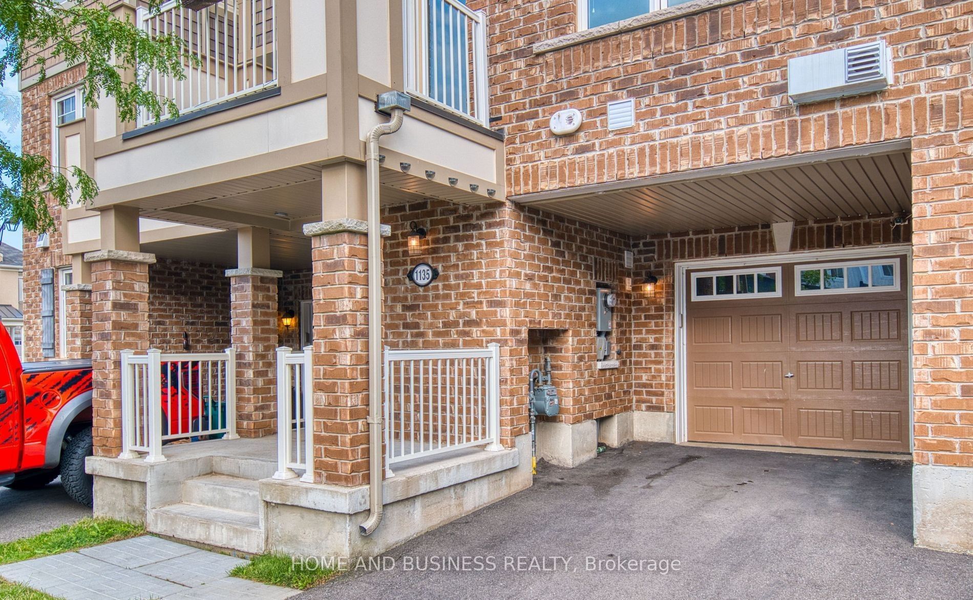 1135 Duignan Crescent Property Photo 4
