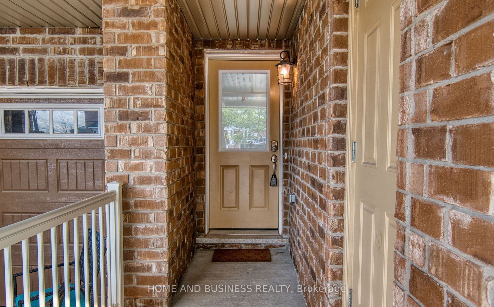 1135 Duignan Crescent Property Photo 5