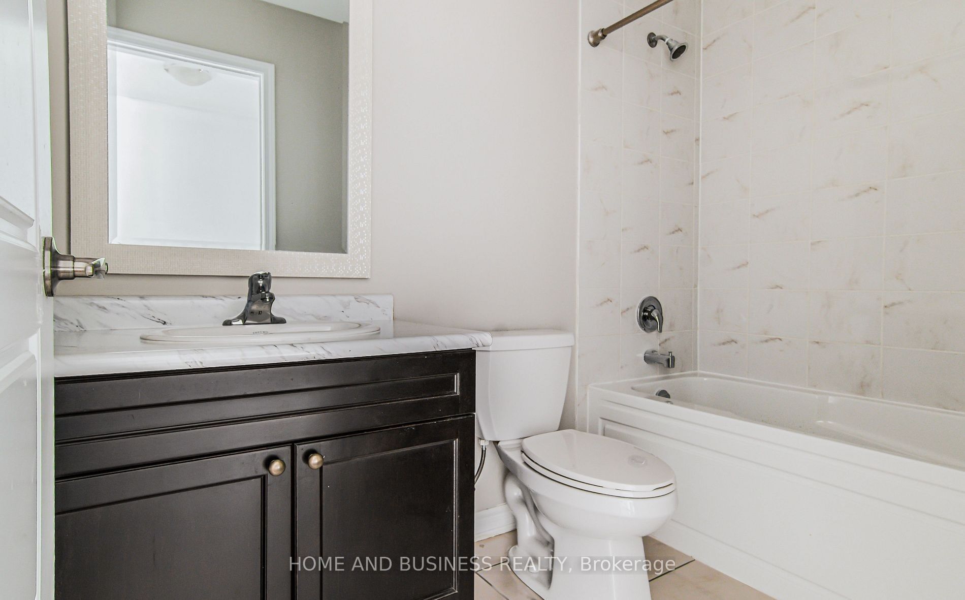 1135 Duignan Crescent Property Photo 13