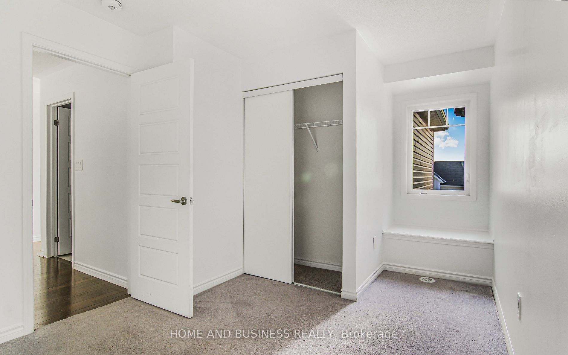 1135 Duignan Crescent Property Photo 20