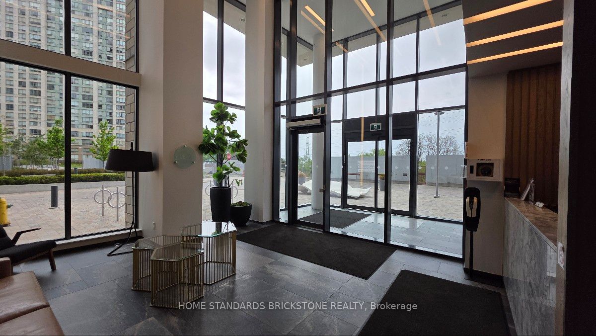 20 Thomas Riley Road 606 Property Photo 1