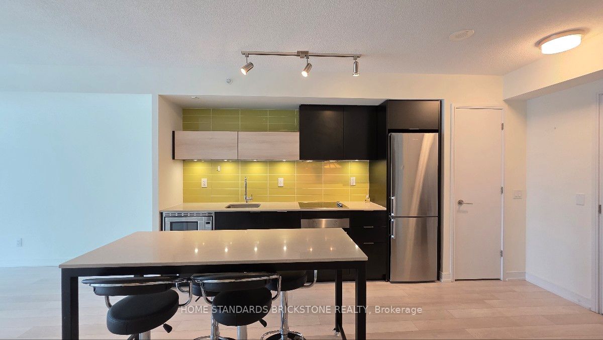20 Thomas Riley Road 606 Property Photo 6