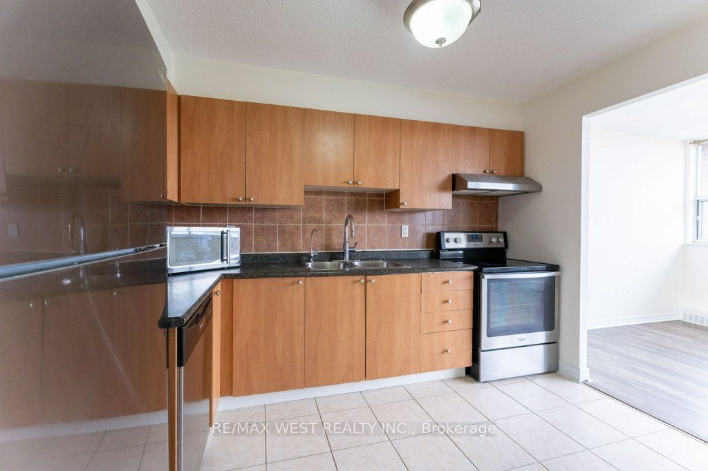 3501 Glen Erin Drive 1001 Property Photo 15