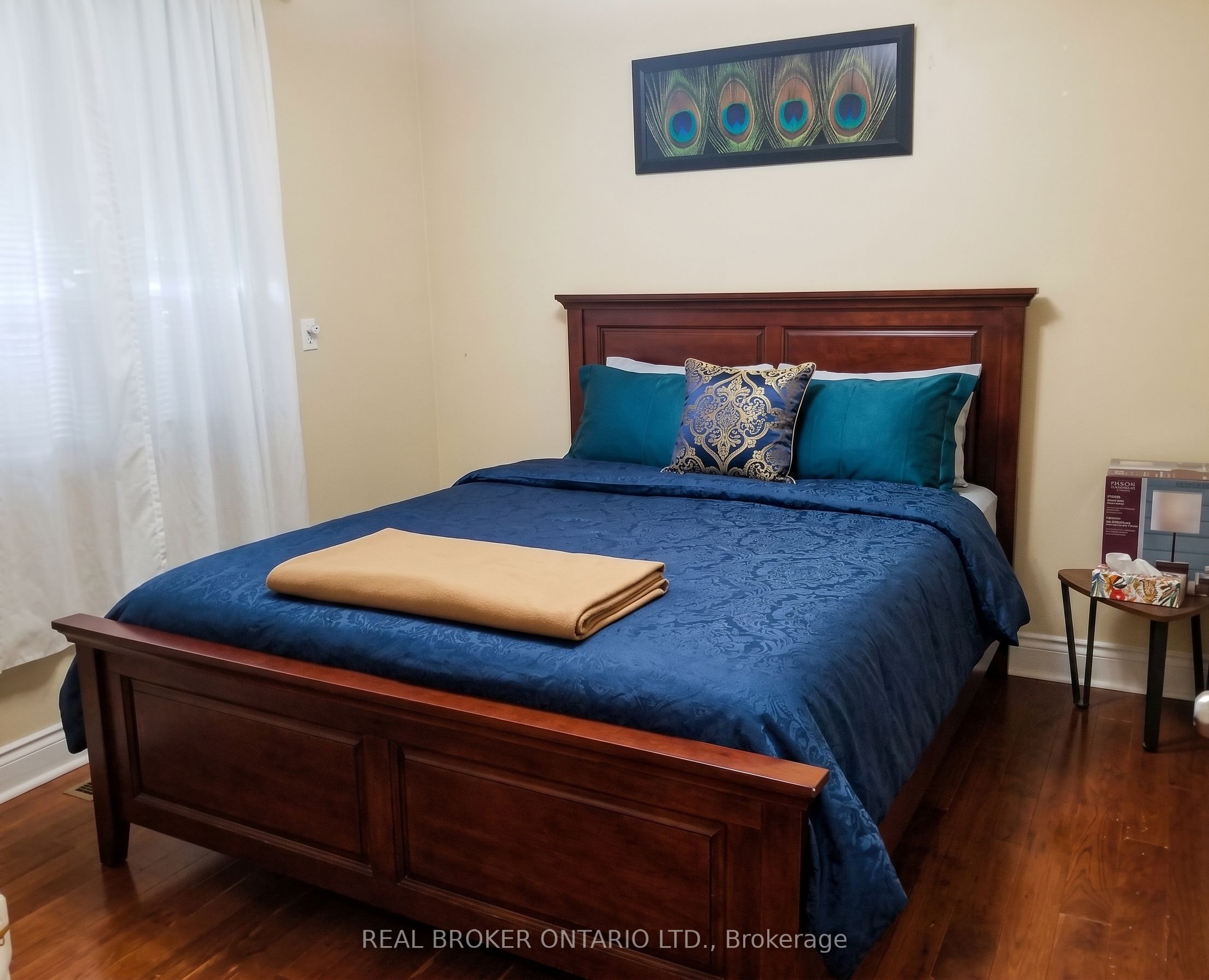 256 The Kingsway Road Side Property Photo 6