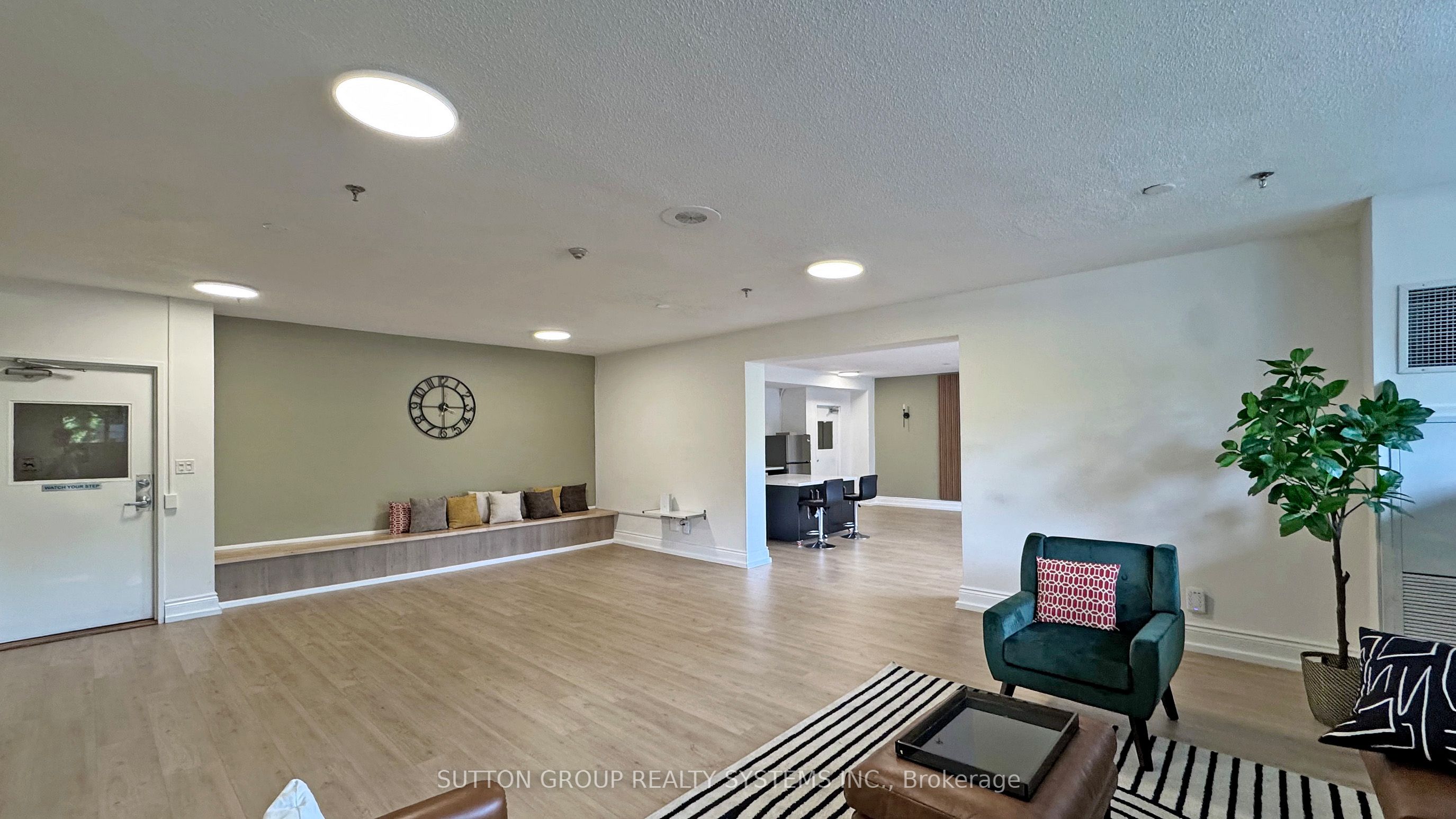 85 Emmett Avenue 1811 Property Photo 23