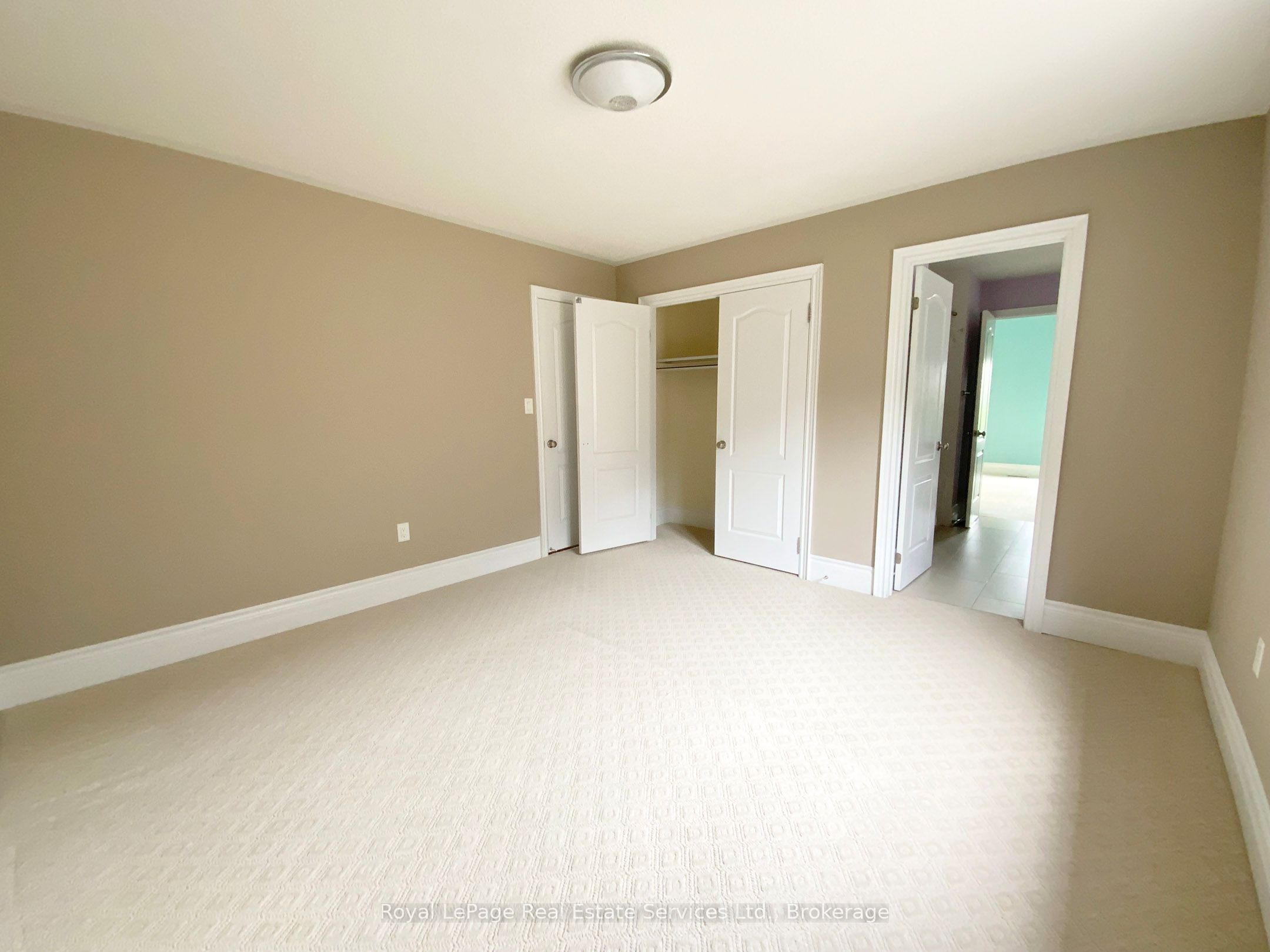 3385 Liptay Avenue Property Photo 29