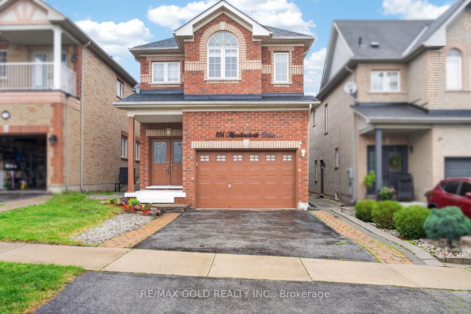 106 Meadowlark Drive Property Photo 1