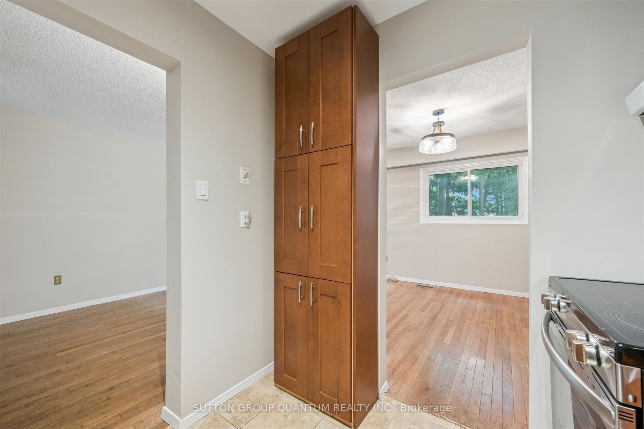 1558 Lancaster Drive 69 Property Photo 14