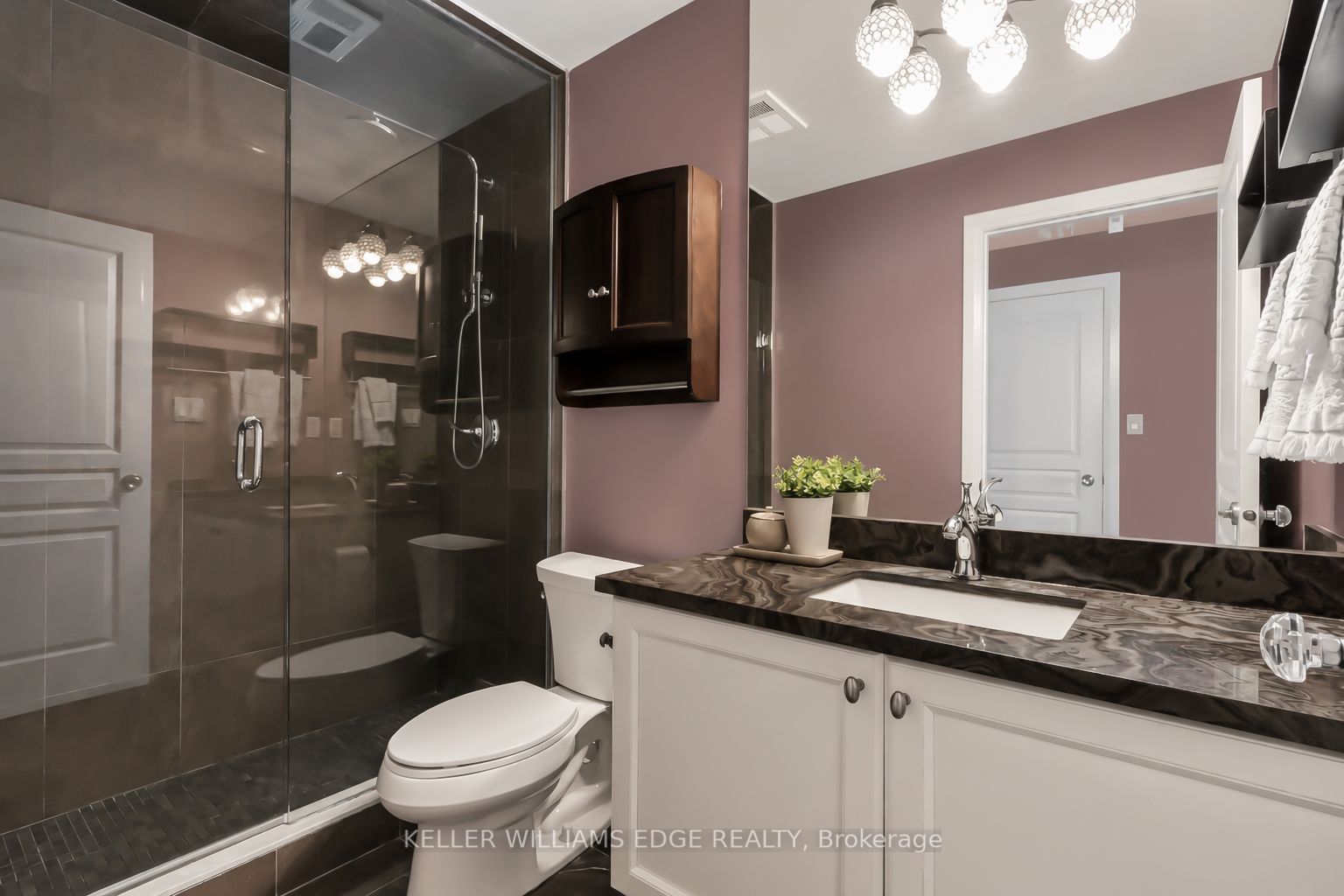 128 Garden Drive 413 Property Photo 16