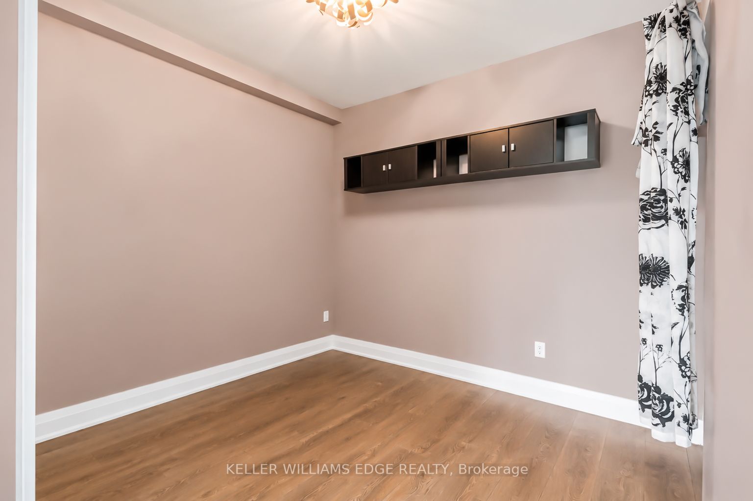 128 Garden Drive 413 Property Photo 19
