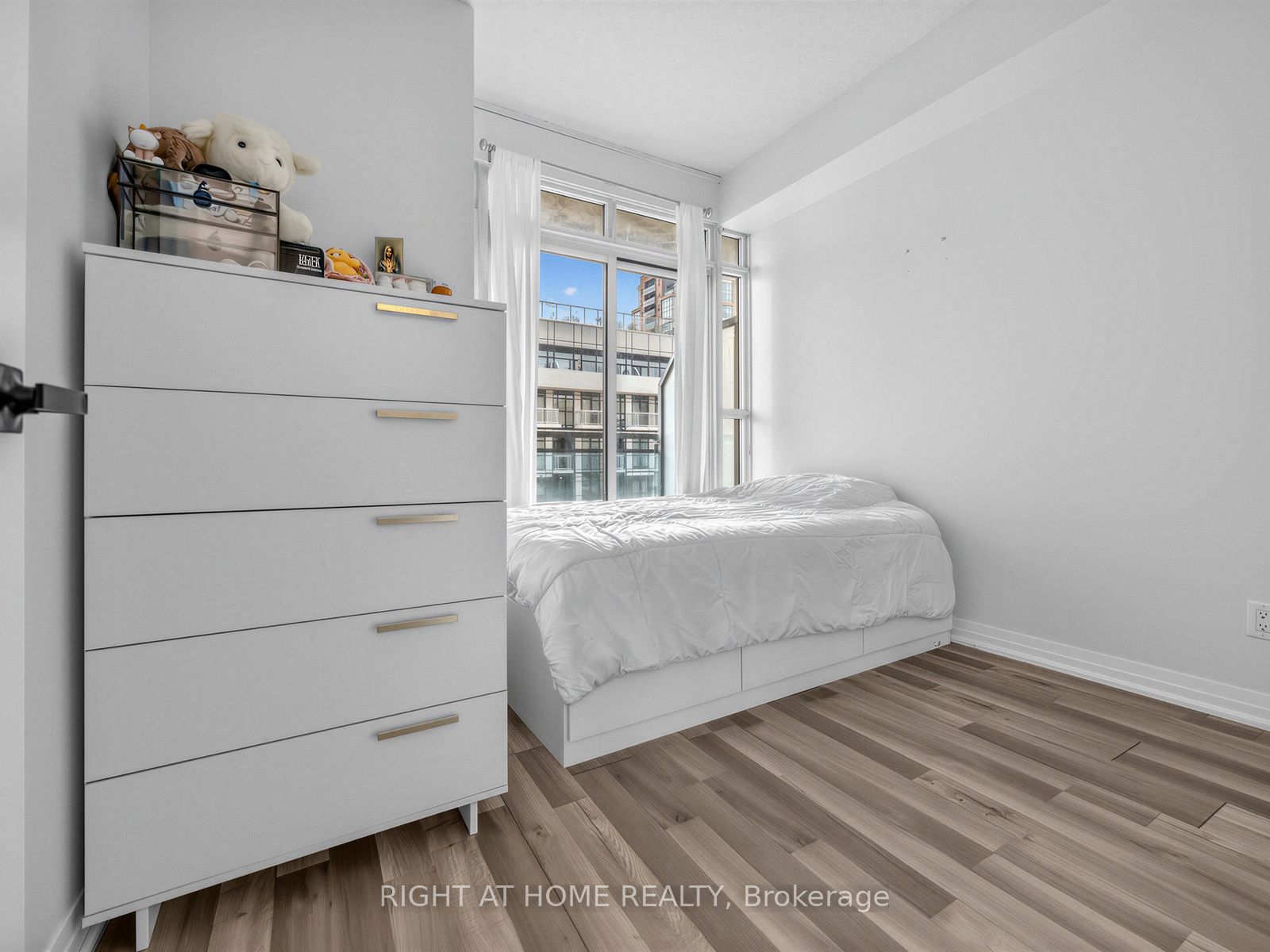 155 Legion Road N 208 Property Photo 19