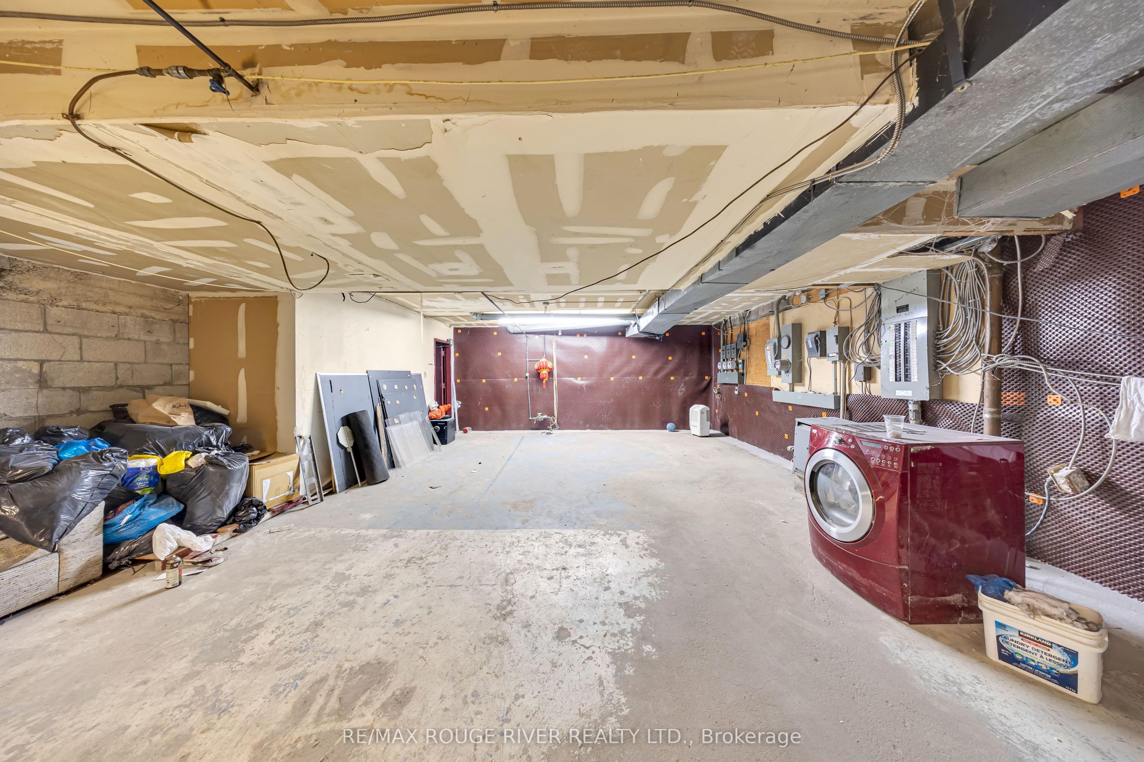 2282 Islington Avenue Property Photo 15