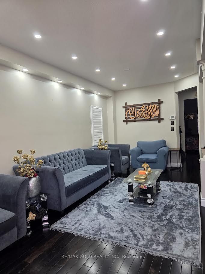 69 Personna Circle Property Photo 4