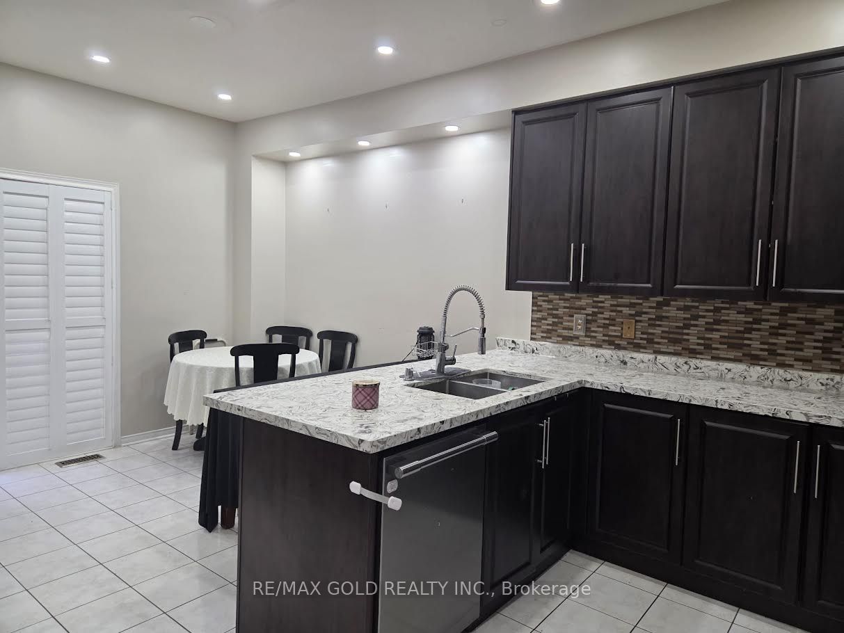 69 Personna Circle Property Photo 13