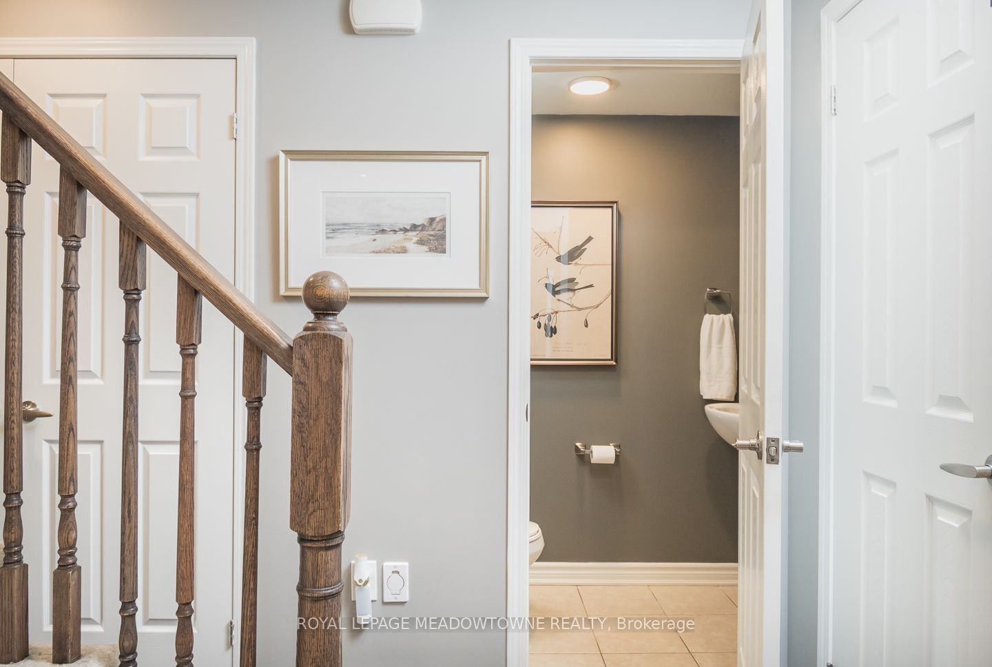 275 Eves Gate Property Photo 19