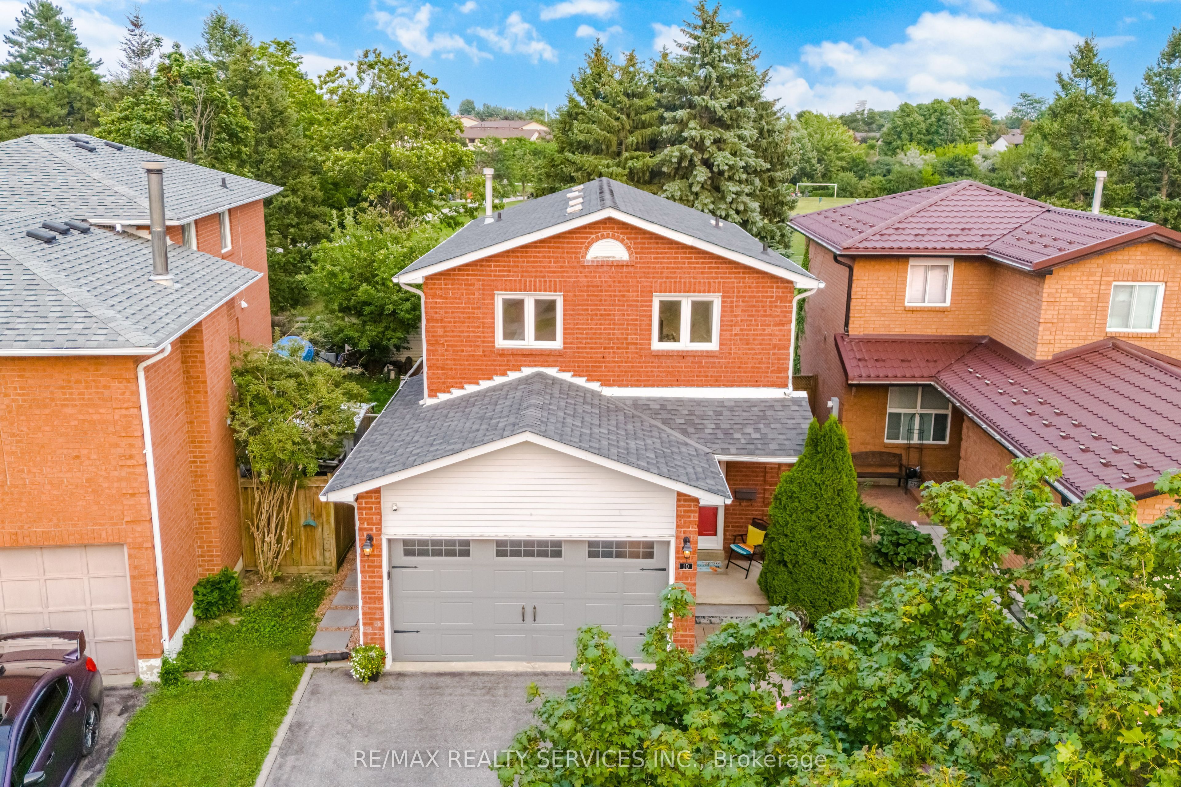 10 Valonia Drive Property Photo 3