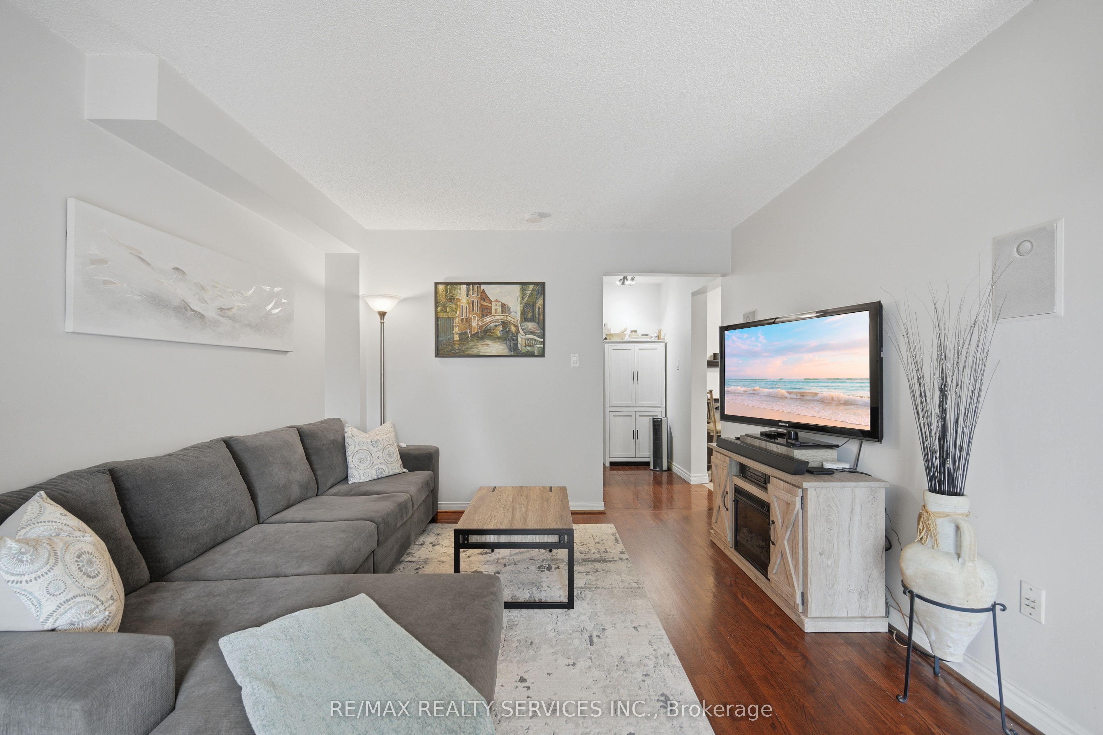 10 Valonia Drive Property Photo 12