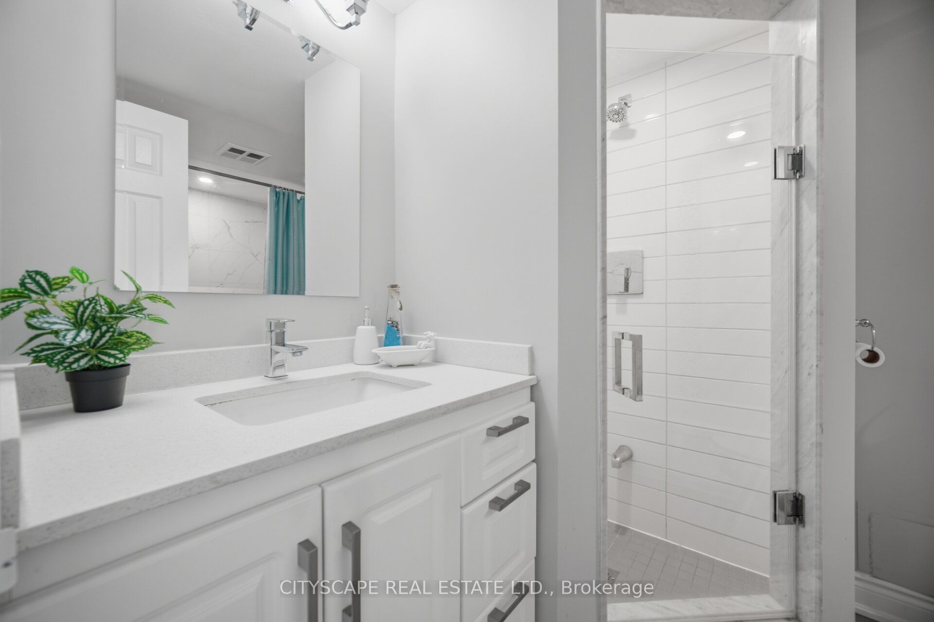 700 Constellation Drive 1105 Property Photo 13