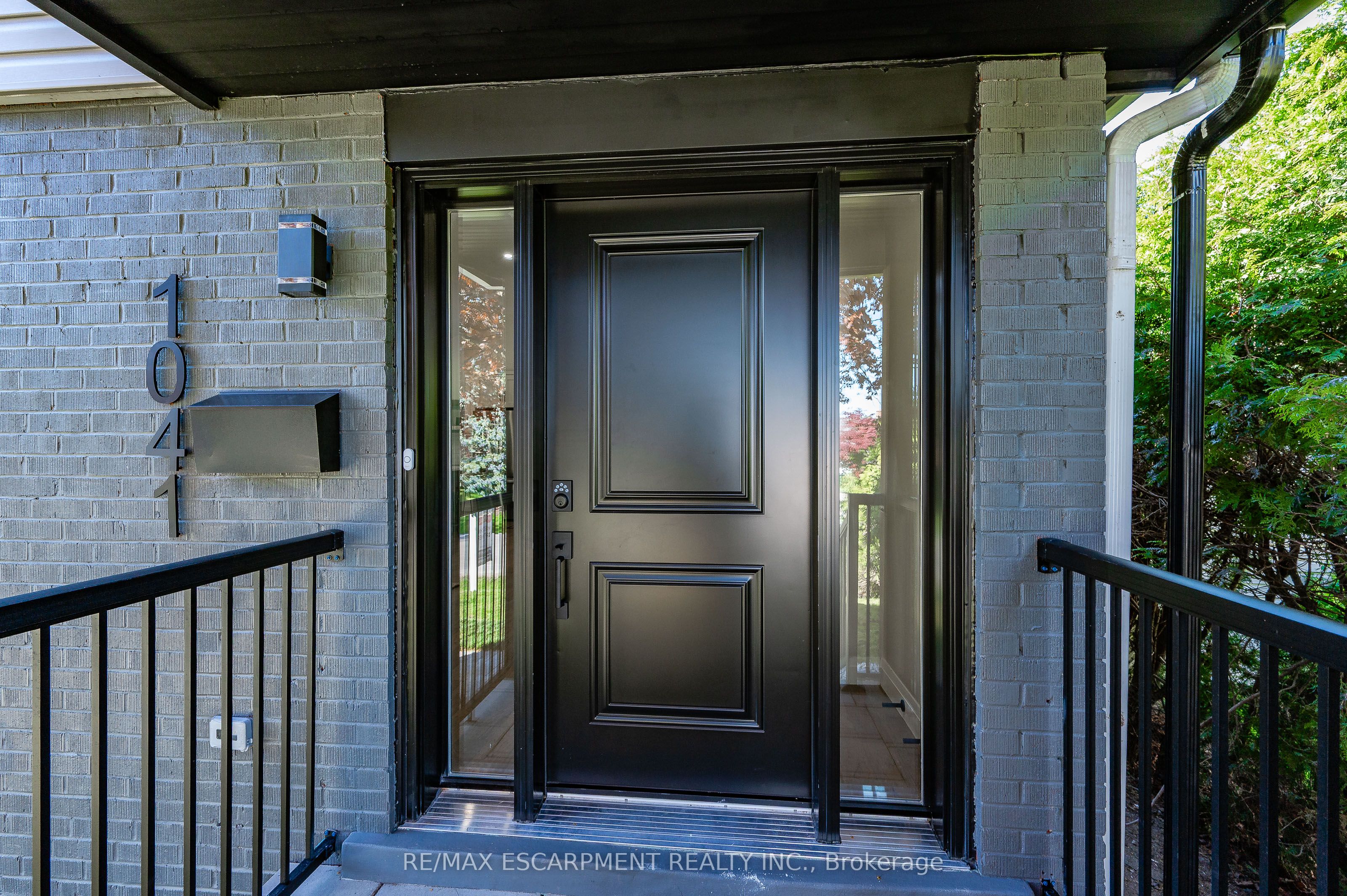 1041 Shepherd's Drive Property Photo 6