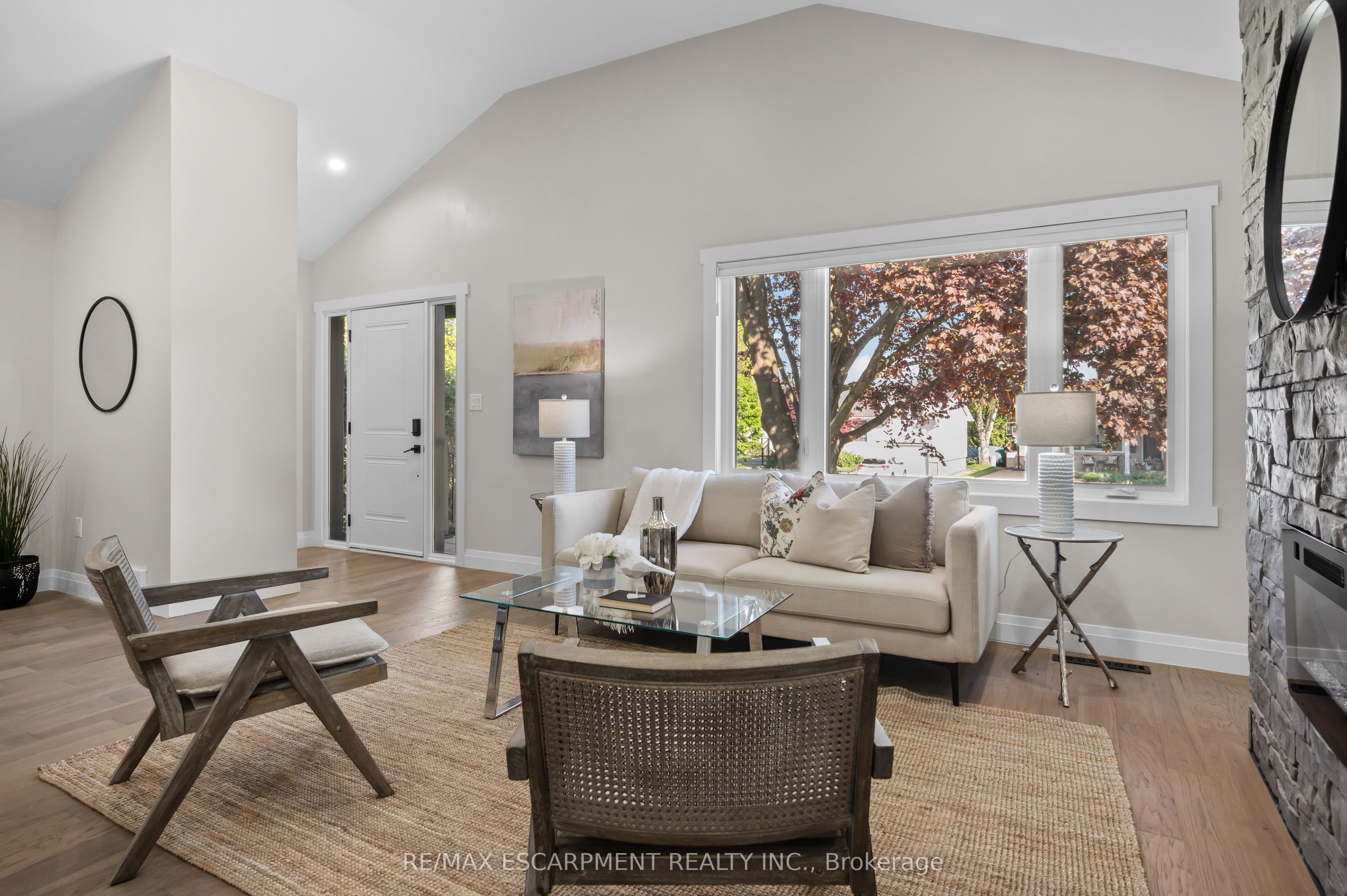 1041 Shepherd's Drive Property Photo 11