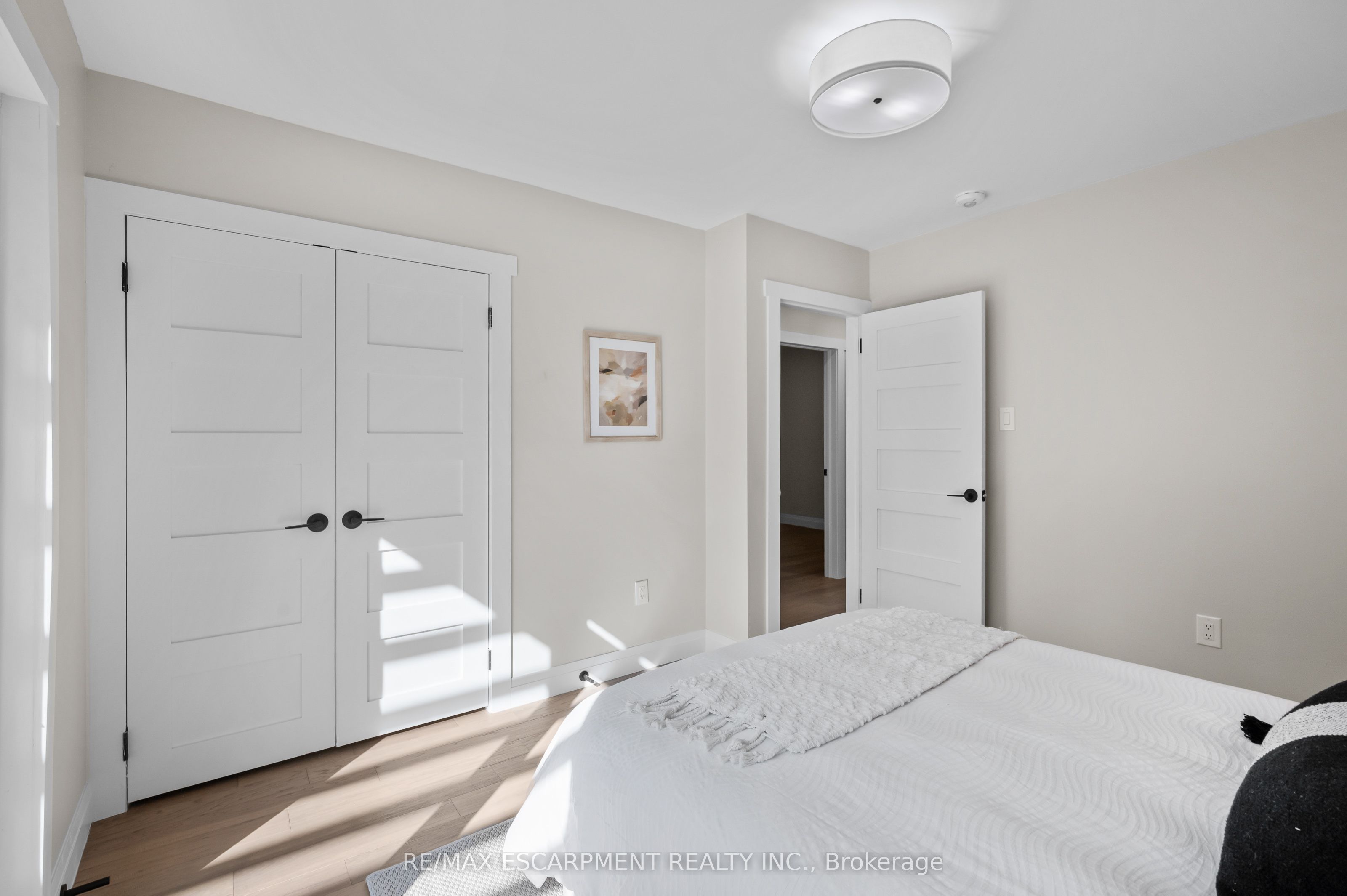 1041 Shepherd's Drive Property Photo 22