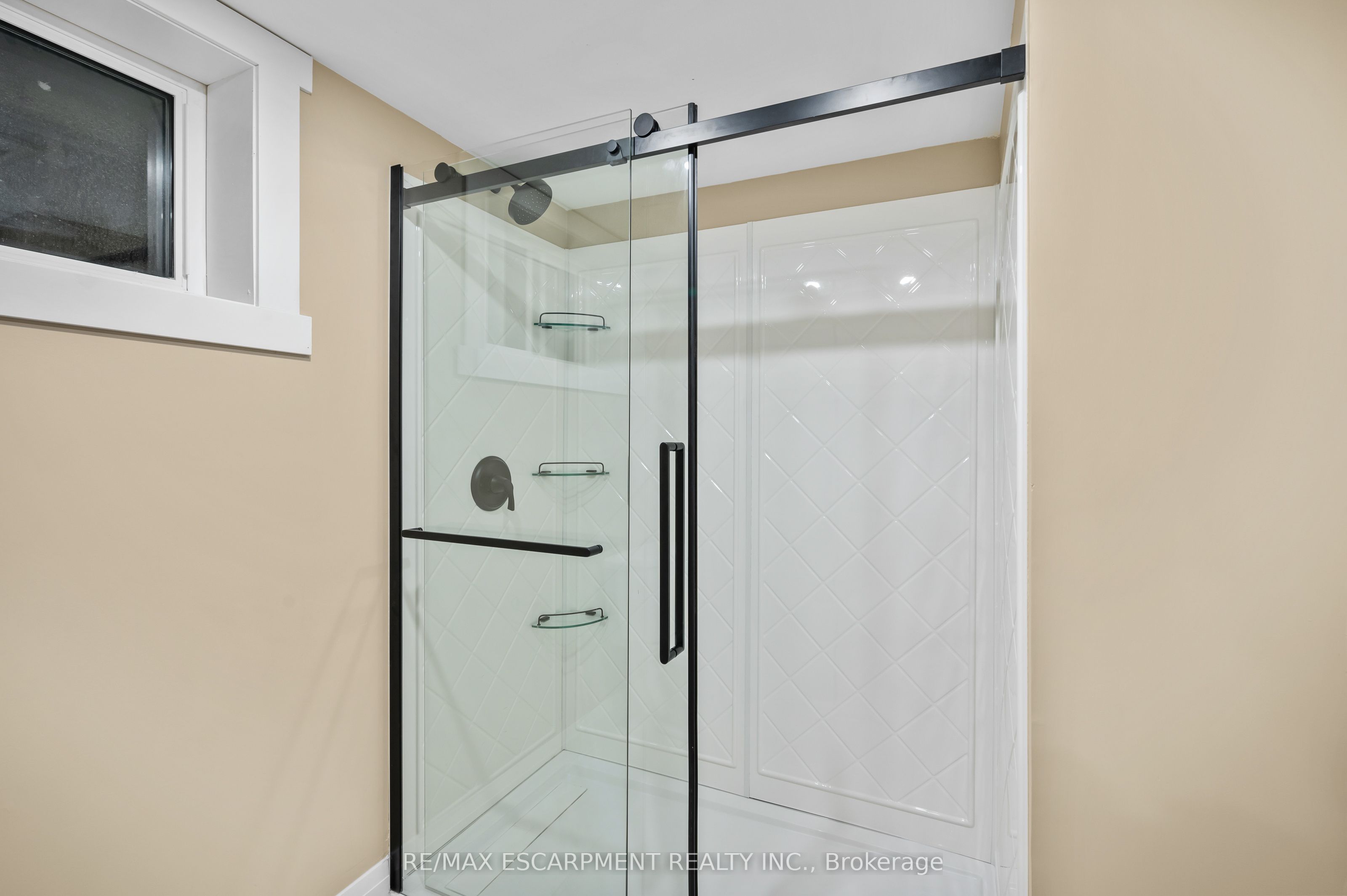 1041 Shepherd's Drive Property Photo 28