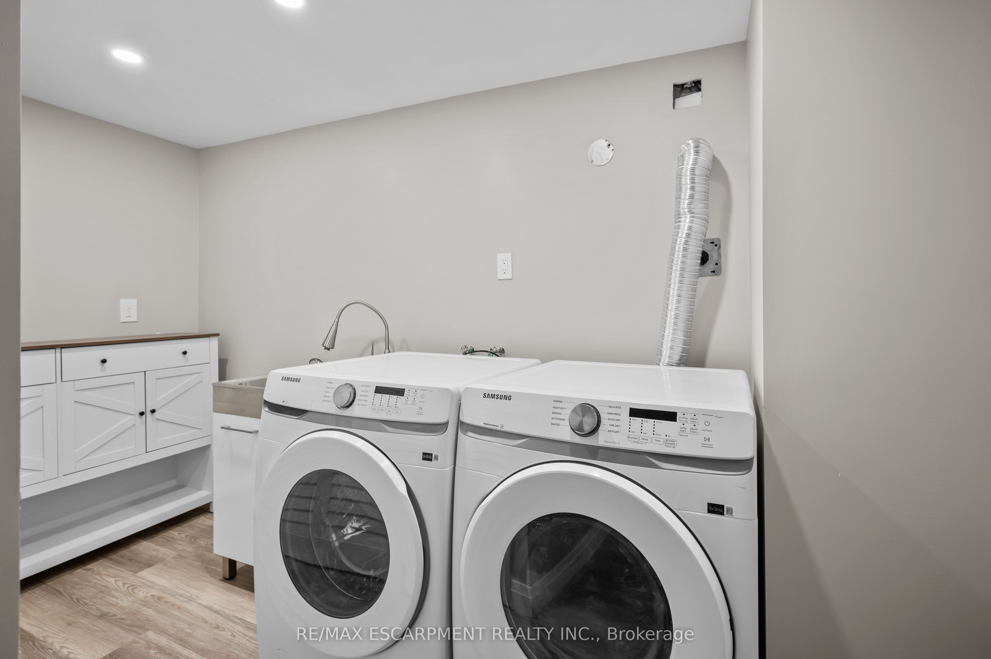 1041 Shepherd's Drive Property Photo 34