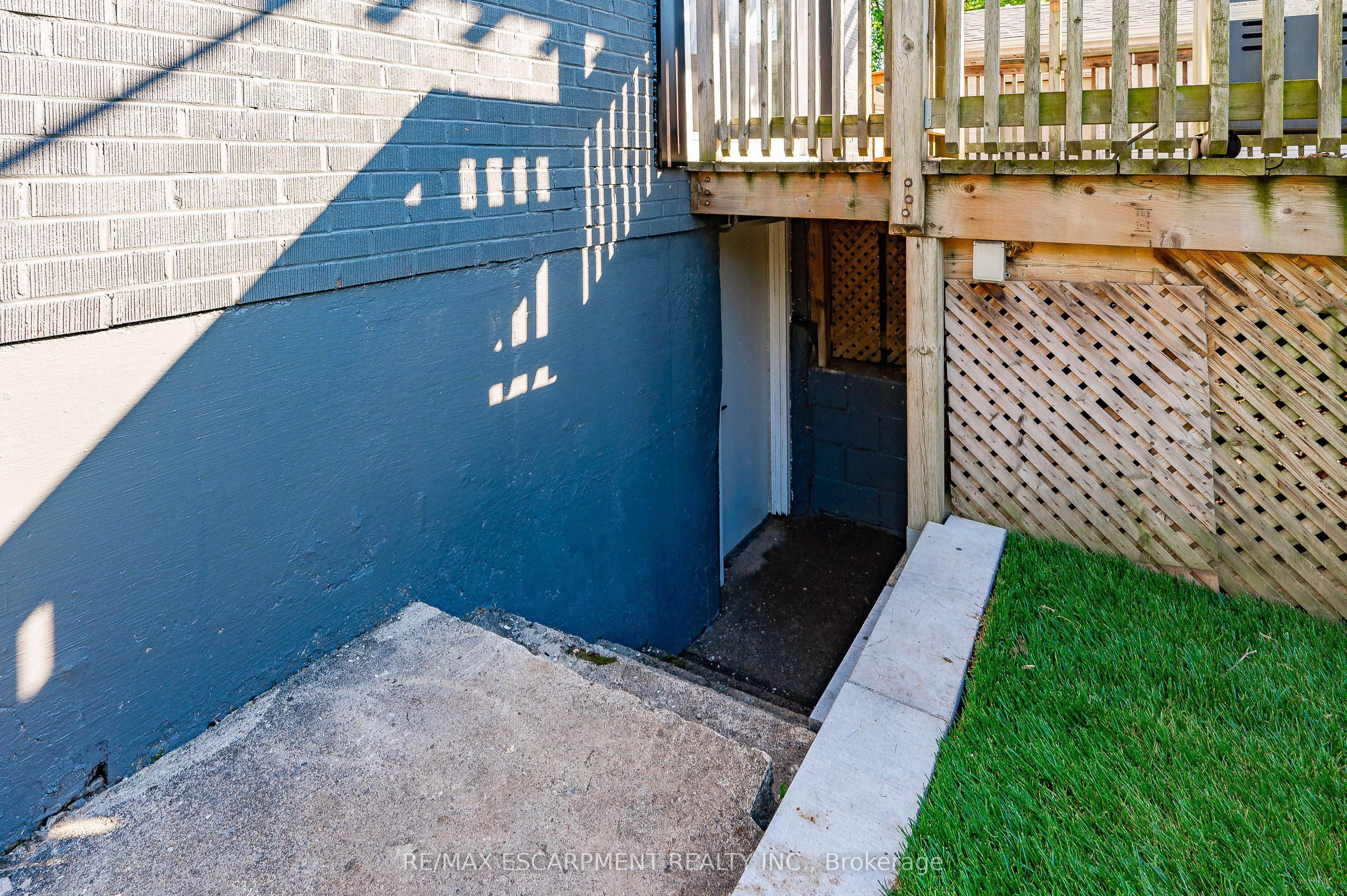 1041 Shepherd's Drive Property Photo 43