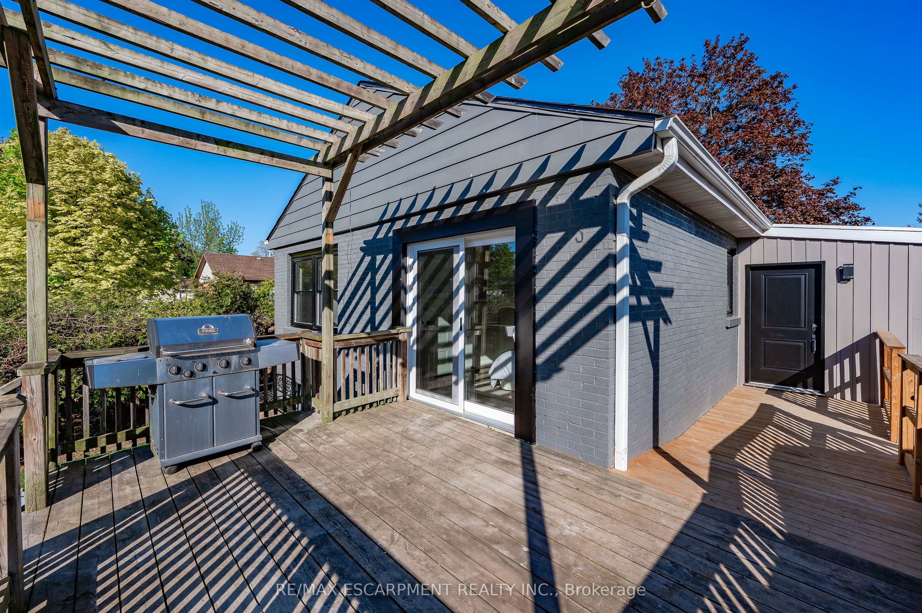 1041 Shepherd's Drive Property Photo 44