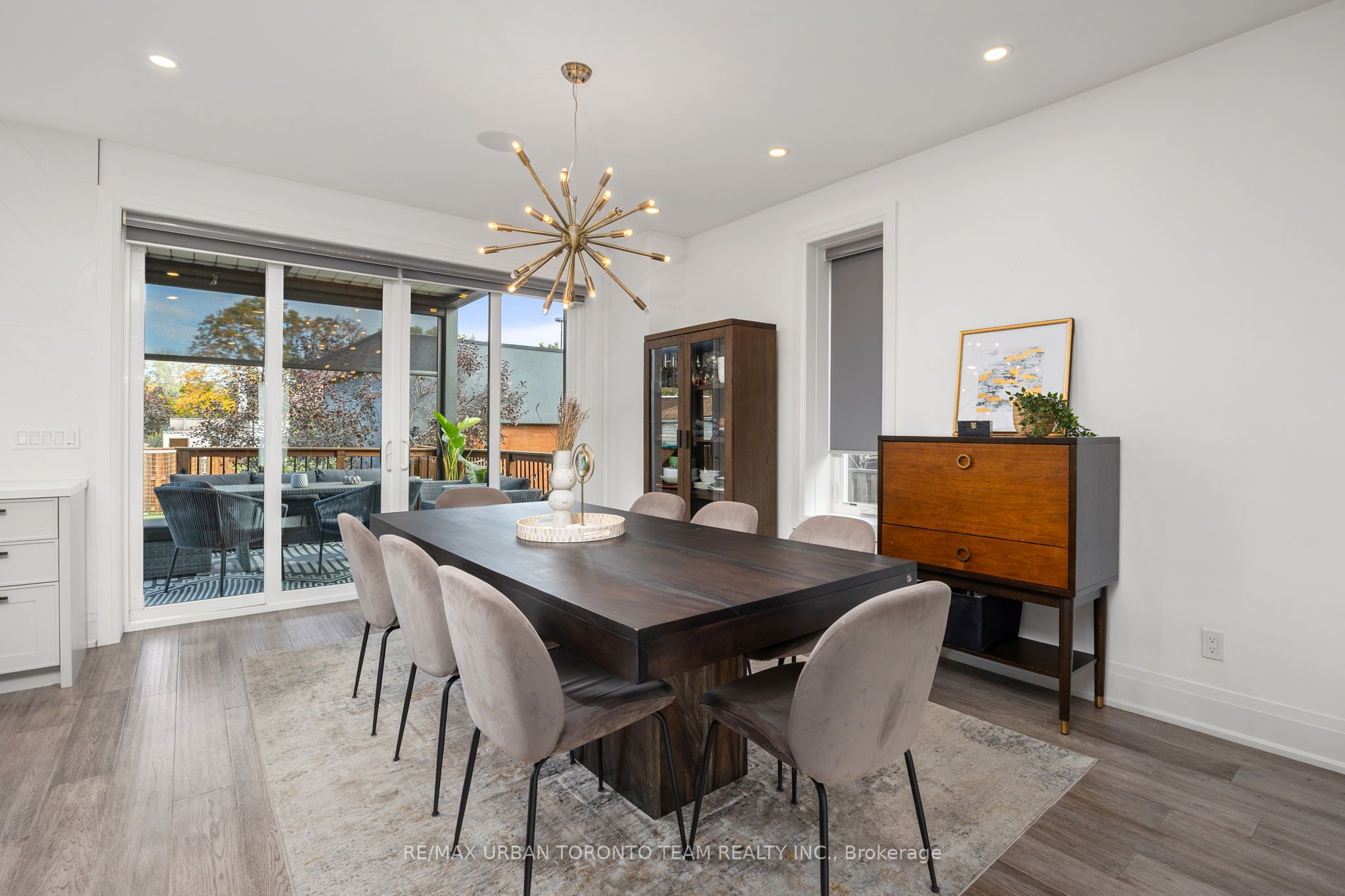 58 Manitoba Street Property Photo 8