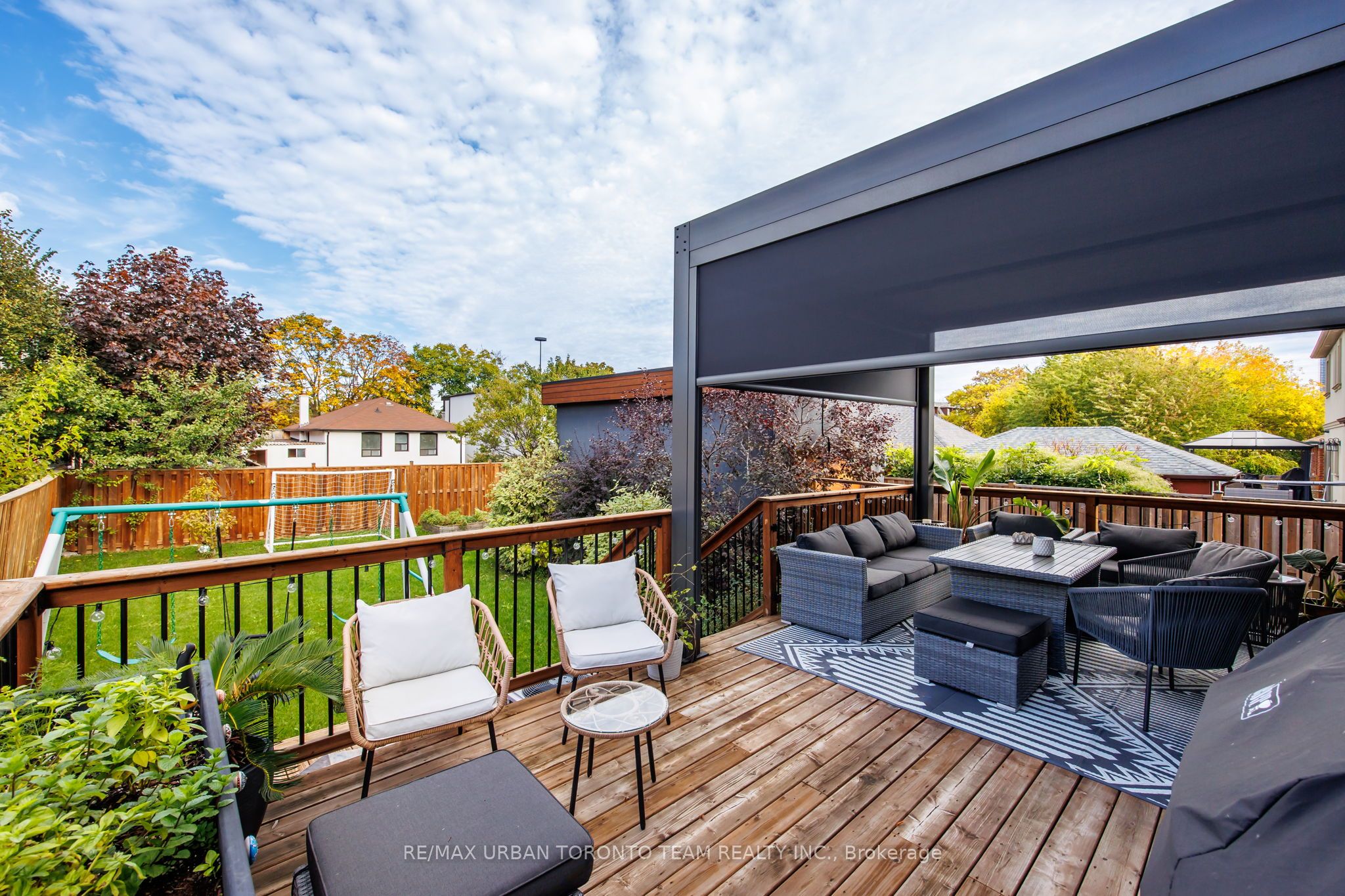 58 Manitoba Street Property Photo 31