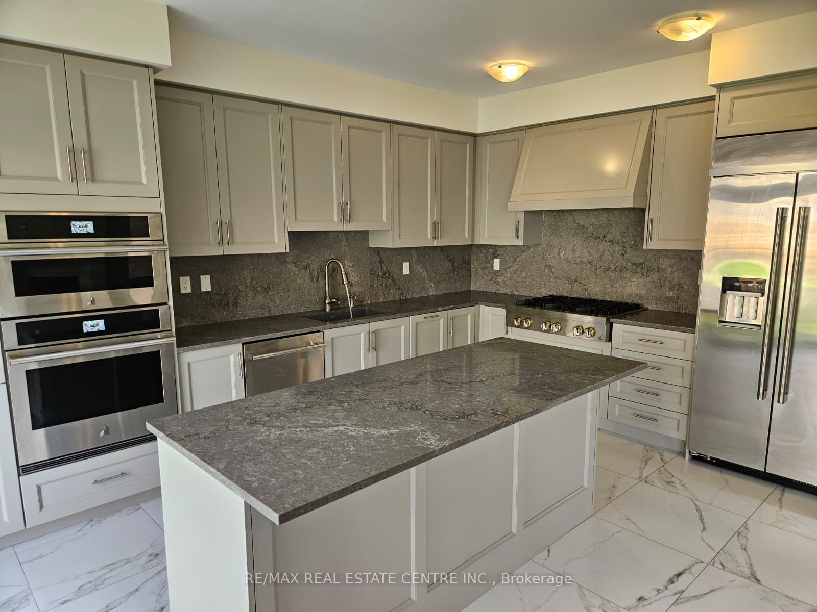 18 Gladmary Drive Property Photo 14