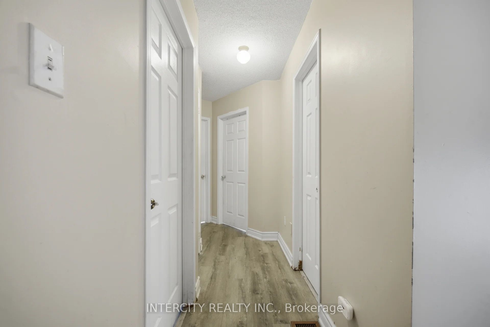 42 Mosley Crescent Property Photo 20