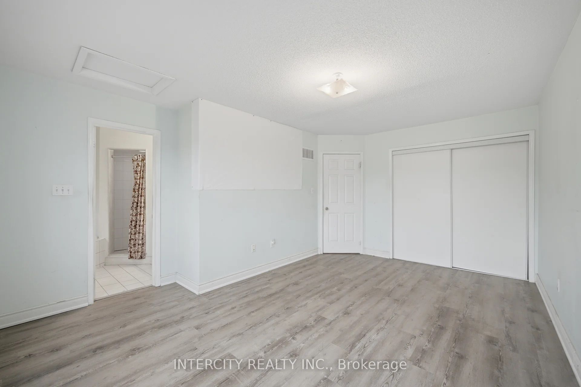 42 Mosley Crescent Property Photo 23
