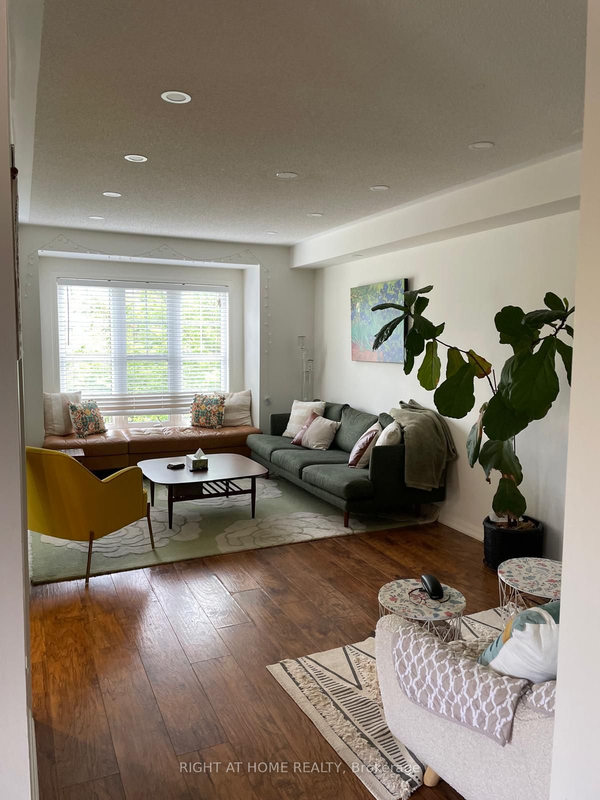 948 Brassard Circle Property Photo 1