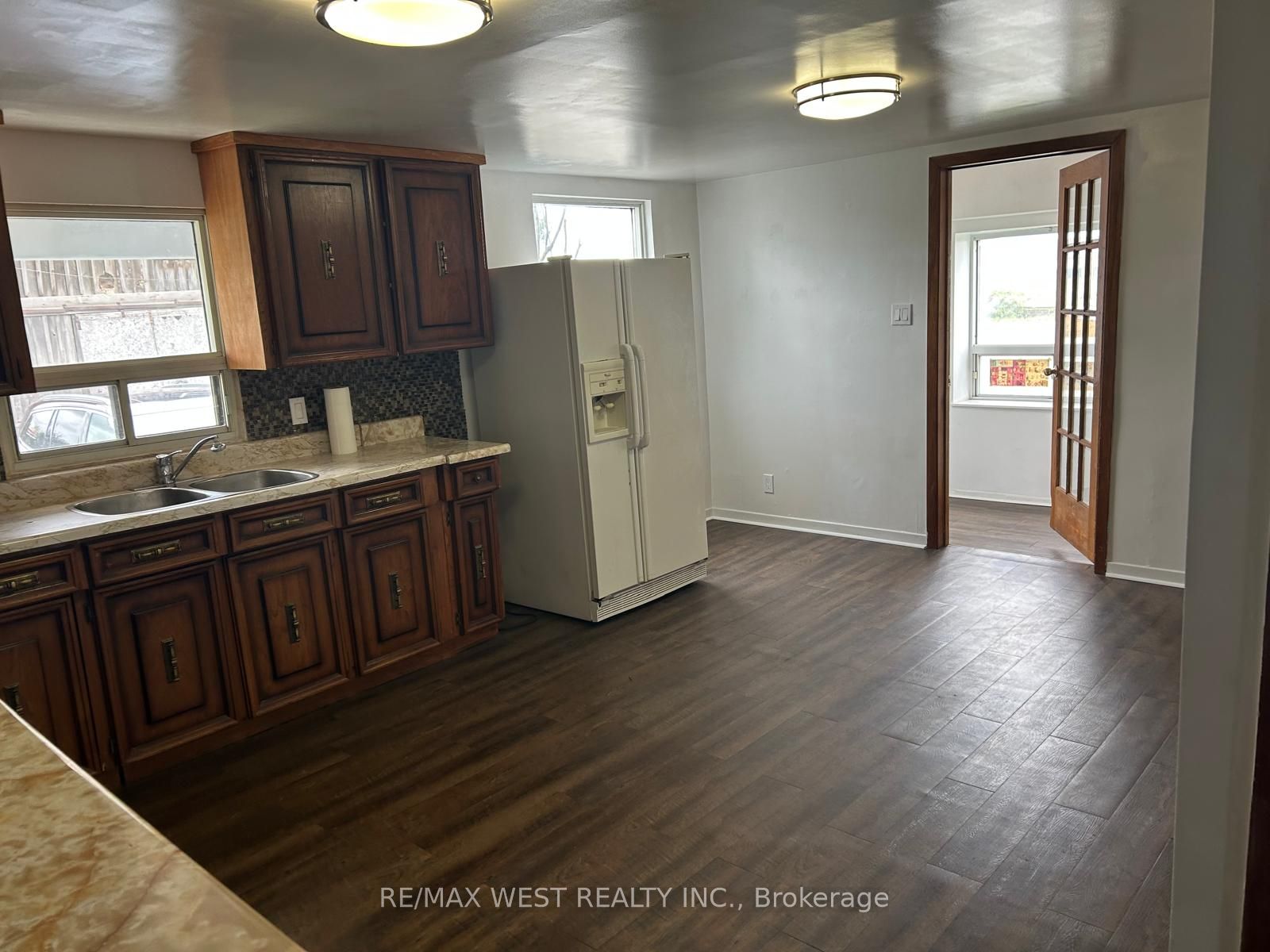 11850 Airport Road Property Photo 16