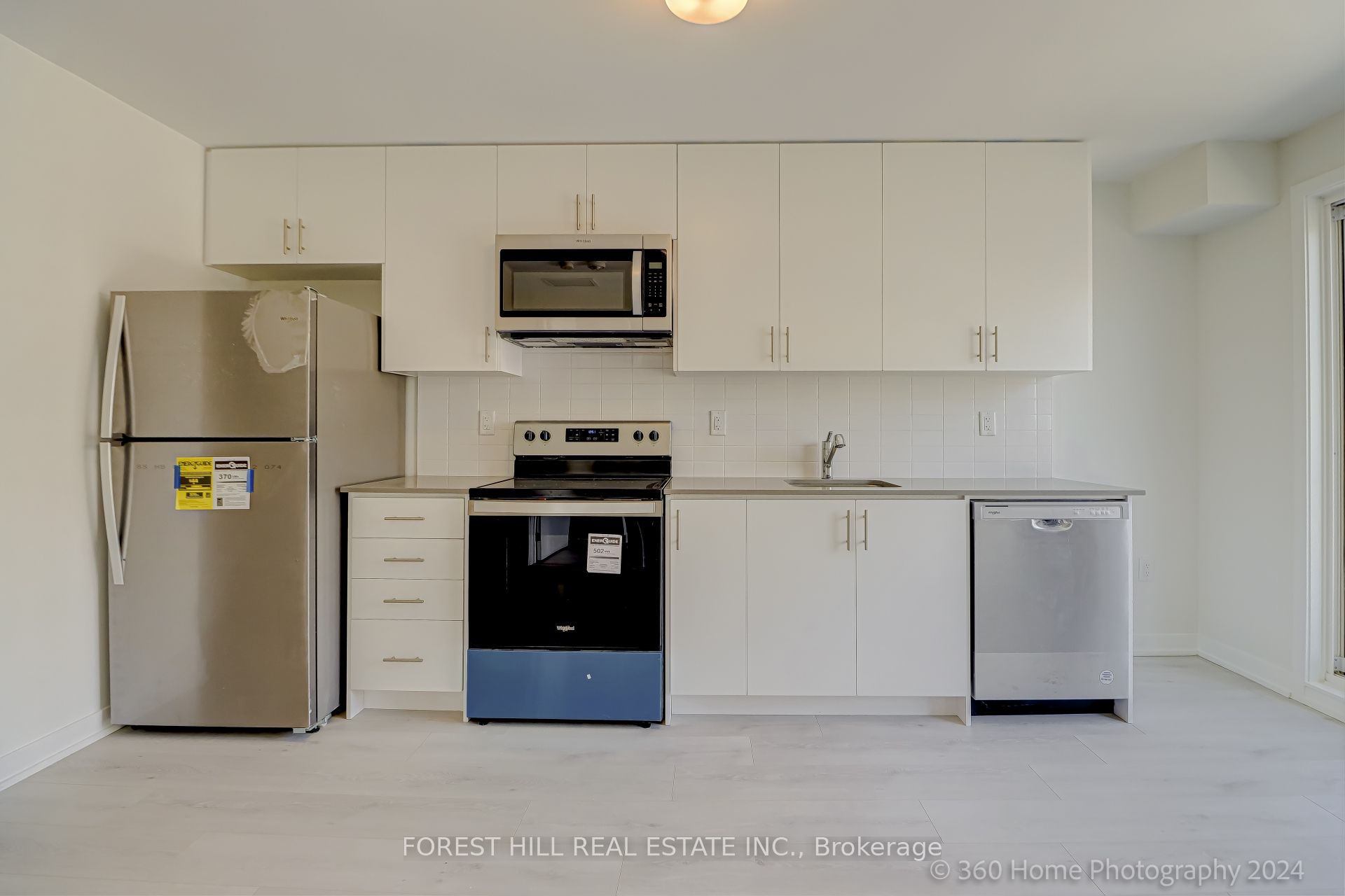 3401 Ridgeway Drive 305 Property Photo 7