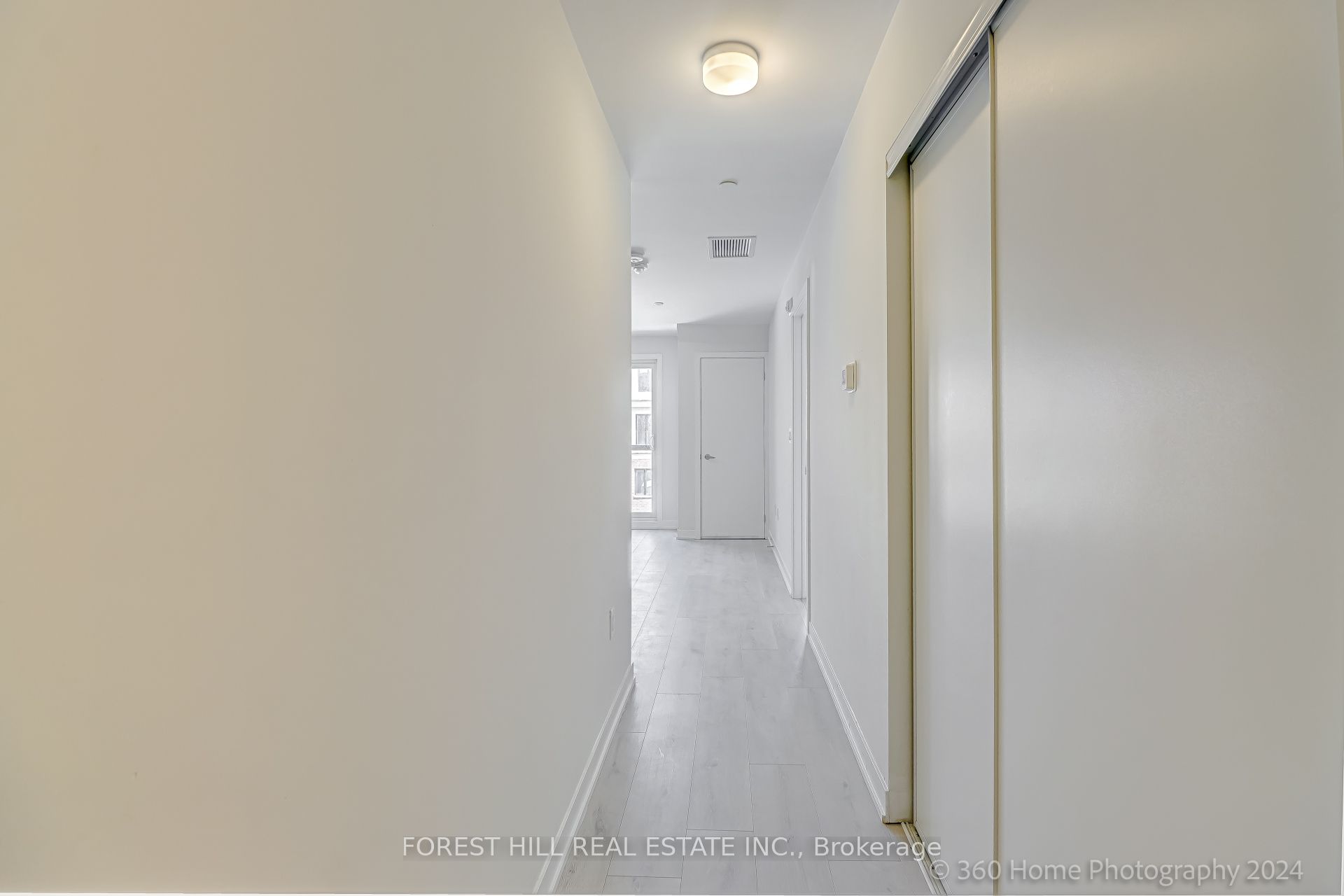 3401 Ridgeway Drive 305 Property Photo 23