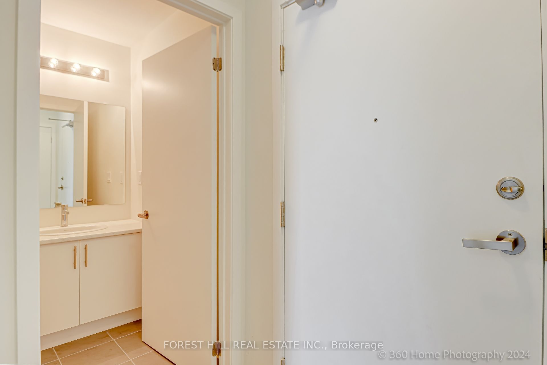 3401 Ridgeway Drive 305 Property Photo 26
